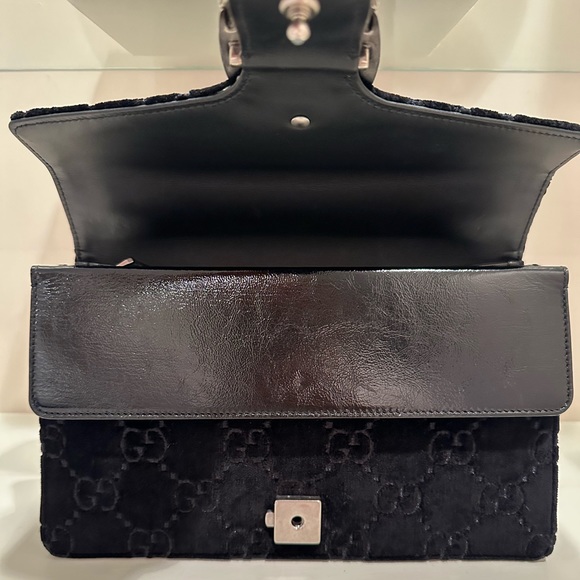 Gucci GG Logo Velvet Dionysus Shoulder Bag - Picture 9 of 14